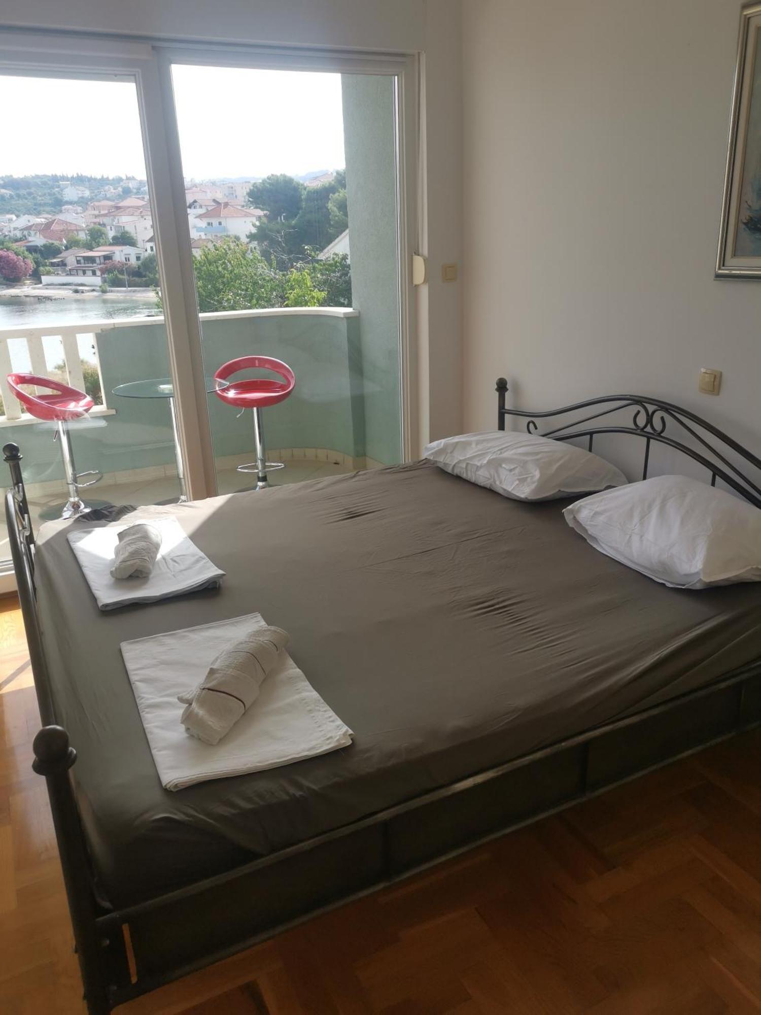 Apartment Croatika On The Beach Trogir Eksteriør bilde